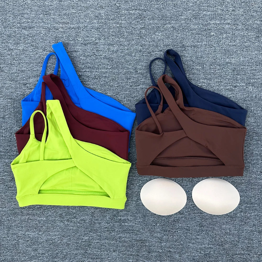 Sexy Sports Bra – Bretelle Diagonale & Maintien Élégant