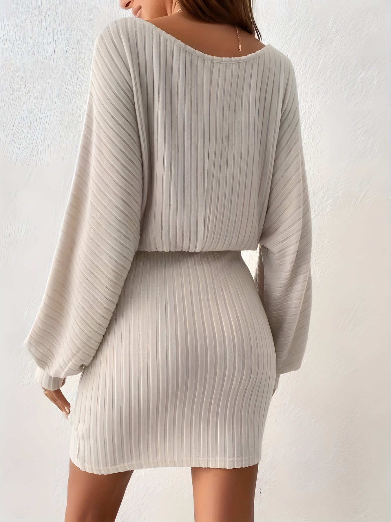 LS SHOP – Robe Pull Décontractée à Col Rond avec Taille Cintrée et Manches Longues