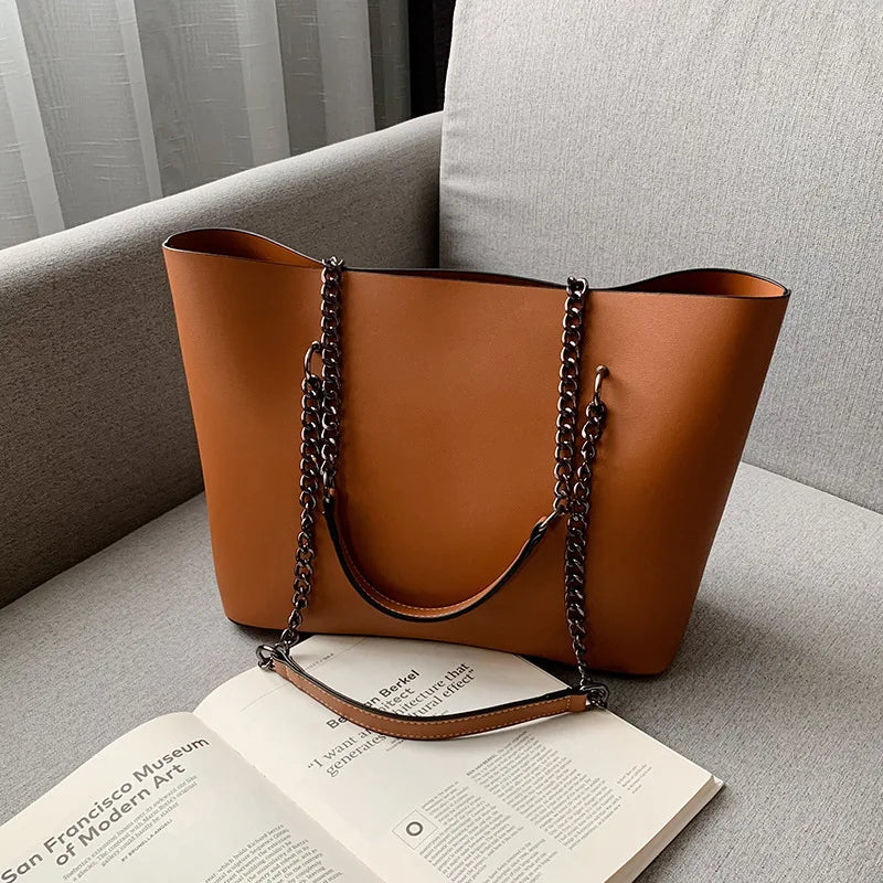 Sac à bandoulière en PU cuir style luxe pour femmes – Grand sac à main avec chaîne, grande capacité, idéal voyage et shopping