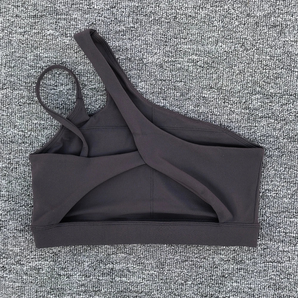 Sexy Sports Bra – Bretelle Diagonale & Maintien Élégant