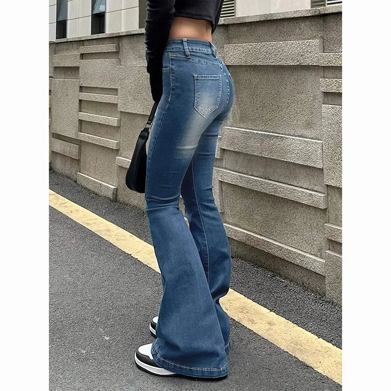 Jean Femme Taille Haute – Bootcut et Évasé