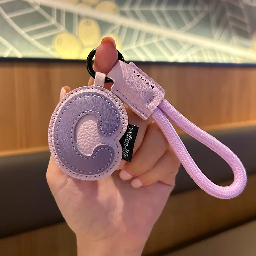 ✨ Porte-Clés en Cuir Tressé avec Initiale | Bijou de Sac, Bracelet et Accessoire pour Femme & Homme ✨