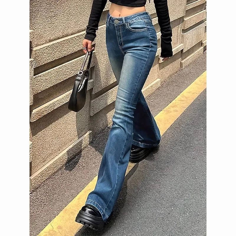 Jean Femme Taille Haute – Bootcut et Évasé