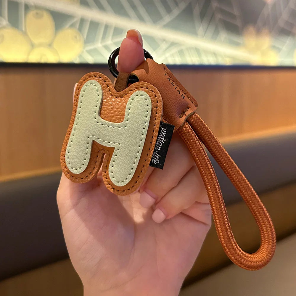 ✨ Porte-Clés en Cuir Tressé avec Initiale | Bijou de Sac, Bracelet et Accessoire pour Femme & Homme ✨