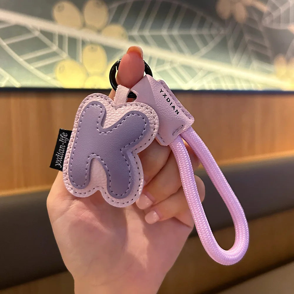 ✨ Porte-Clés en Cuir Tressé avec Initiale | Bijou de Sac, Bracelet et Accessoire pour Femme & Homme ✨