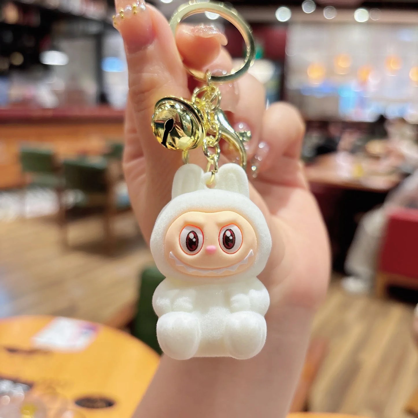 Labbubu Porte-clés en tissu velours – Pendentif mignon style boîte surprise, poupée populaire sur Internet, accessoire pour sac d’étudiant