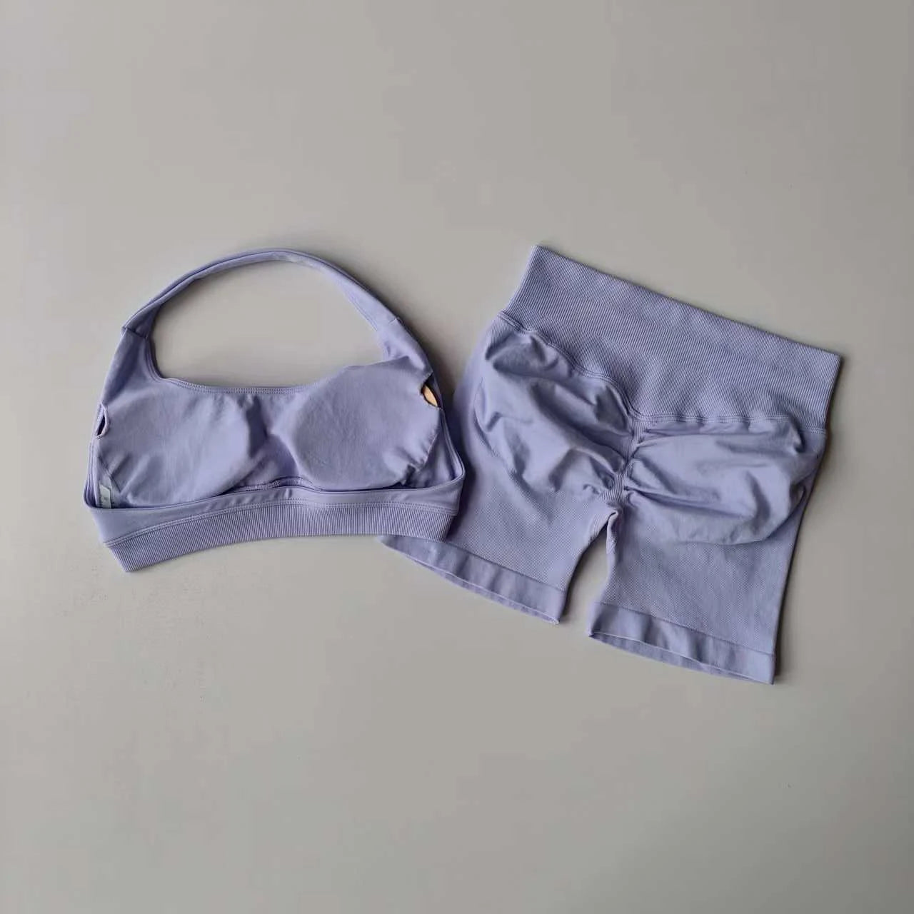 2 Pieces Yoga Suit – Ensemble Brassière & Short Seamless