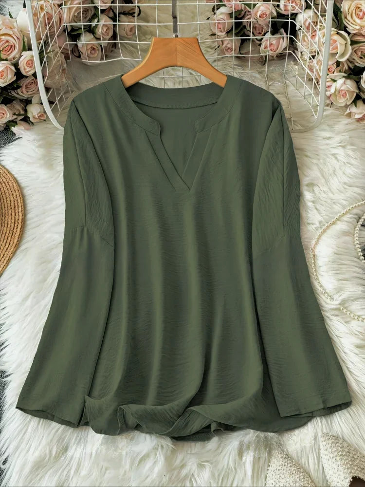 "T-shirt femme grande taille – manches longues, loose, col montant, col V, polyester, casual et fashion 2025" ✅