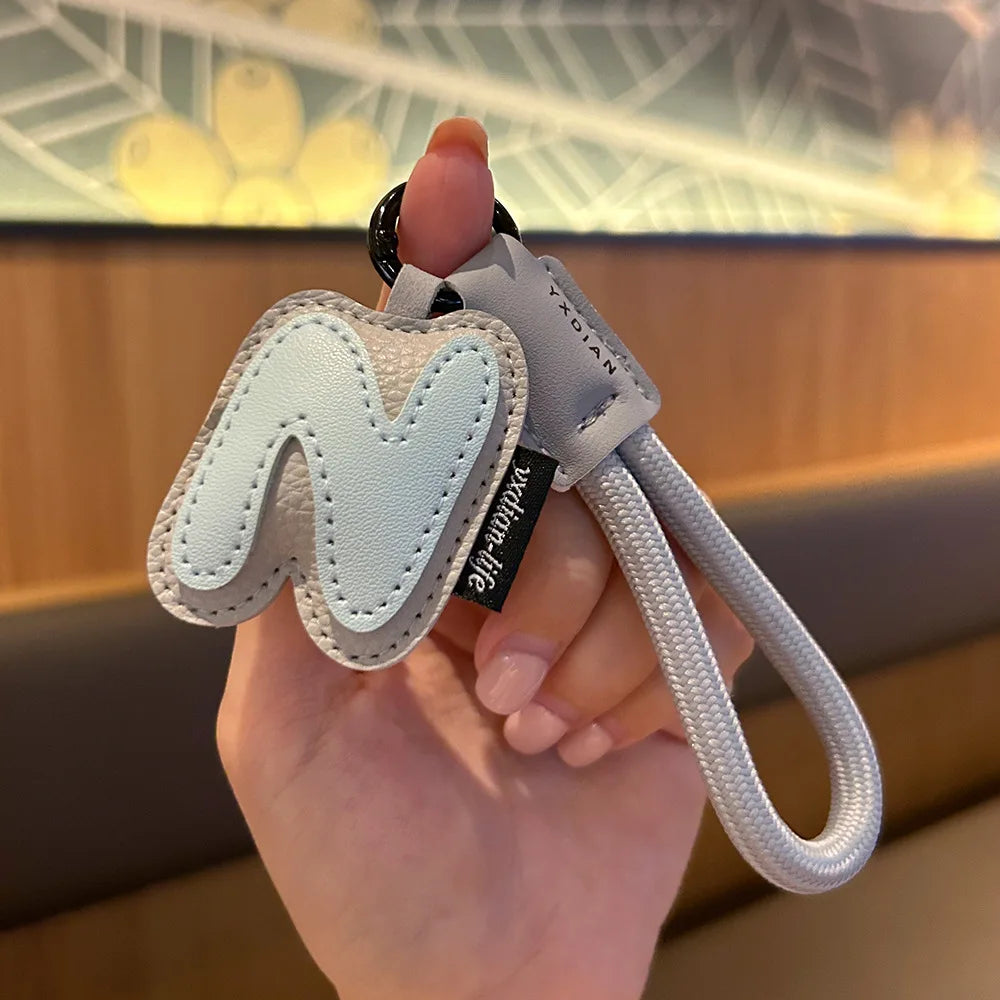 ✨ Porte-Clés en Cuir Tressé avec Initiale | Bijou de Sac, Bracelet et Accessoire pour Femme & Homme ✨