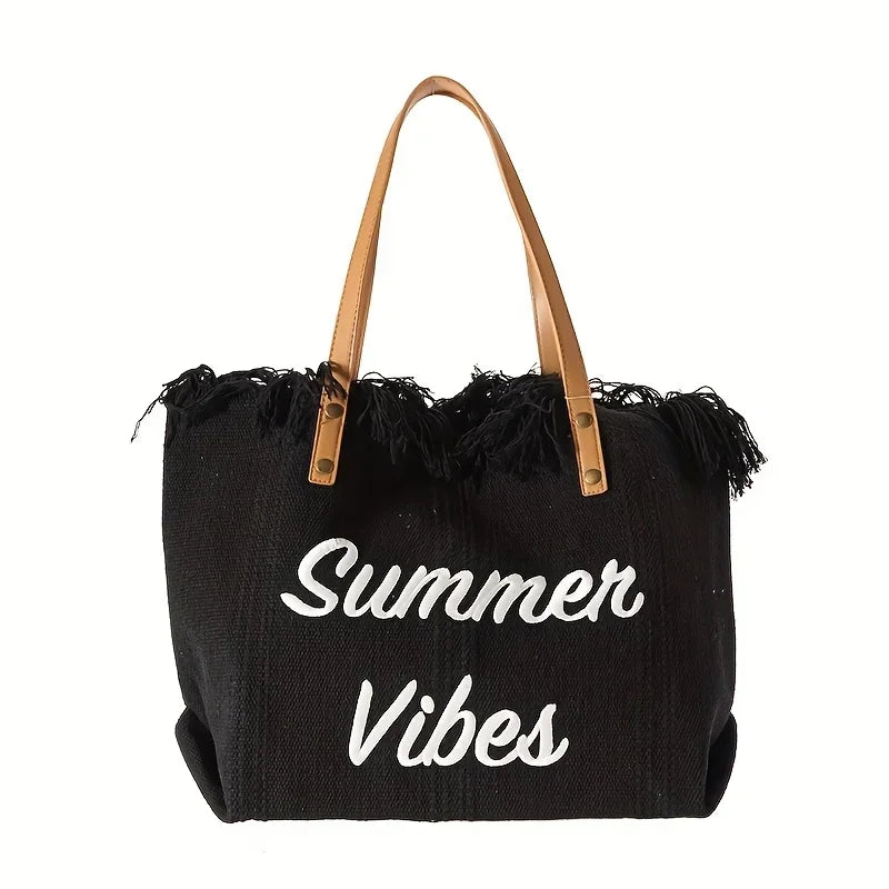 Sac Brodé à Pompons – Femme Apportez une touche estivale à vos tenues avec ce sac brodé à pompons