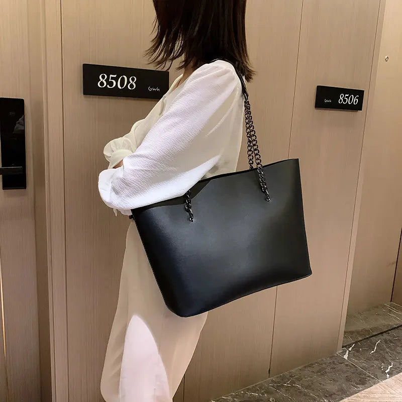 Sac à bandoulière en PU cuir style luxe pour femmes – Grand sac à main avec chaîne, grande capacité, idéal voyage et shopping