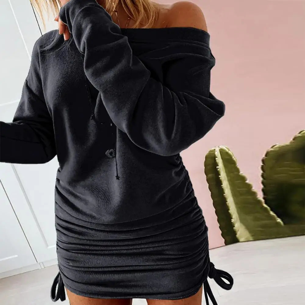 Robe sexy à épaules dénudées avec volants et cordon de serrage, style automne, manches longues, coupe mini moulante type sweat, mode streetwear pour femme.
