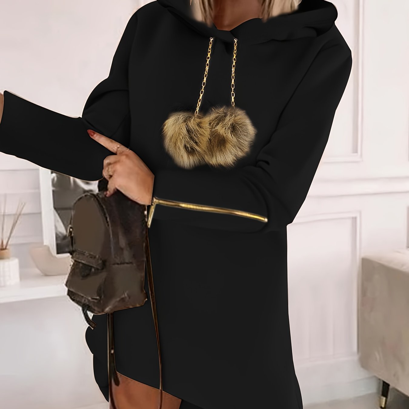 LS SHOP – Robe à Capuche avec Pompons | Mélange Polyester-Spandex, Détail Zippé Automne/Hiver
